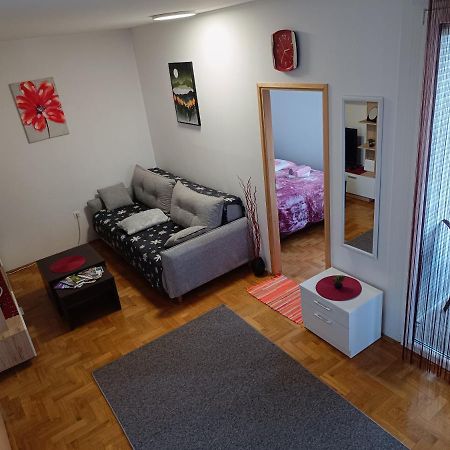 Apartman Ante Gospić Exterior foto