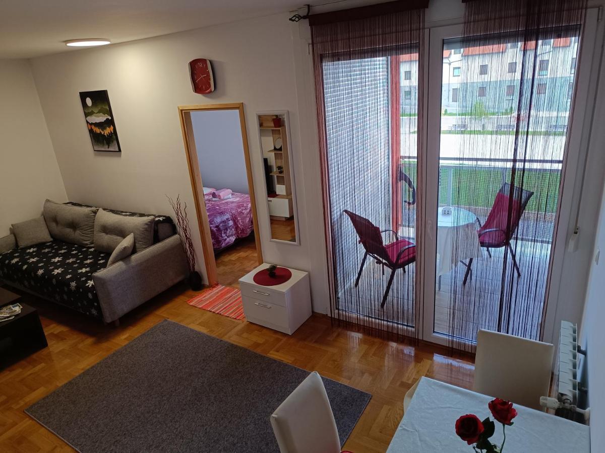 Apartman Ante Gospić Exterior foto